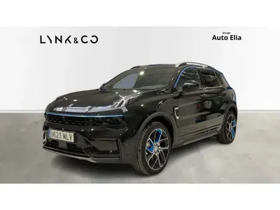 Begagnad Lynk & Co 01 261 HK (191 kW) 2023 Svart SUV