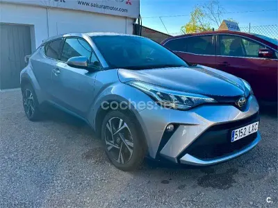 Usado Toyota C-HR Advance 122 CV (89 kW) 2022 Gris / plata SUV