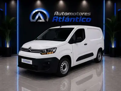 Usado Citroën e-Berlingo 102 CV (75 kW) 2022 Blanco Monovolumen