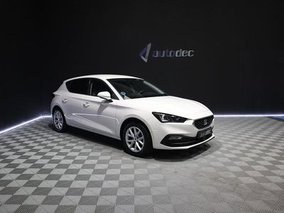 Usado Seat Leon Style 130 CV (95 kW) 2022 Blanco