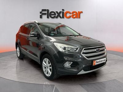 Usado Ford Kuga Trend+ 150 HP (110 kW) 2019 Cinzento SUV