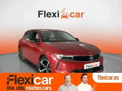 Usado Opel Astra Elegance 130 CV (95 kW) 2022 Rojo Berlina
