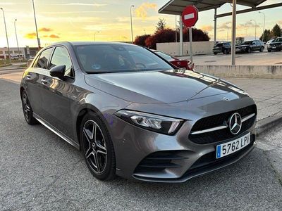 Usado Mercedes A200 150 CV (110 kW) 2021 Gris / plata Berlina
