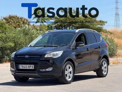 Usado Ford Kuga Titanium S 140 CV (102 kW) 2013 Negro SUV