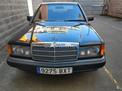 Usado Mercedes 190 136 CV (100 kW) 1990 Negro Berlina