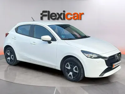 Usado Mazda 2 Center-Line 90 CV (66 kW) 2024 Blanco Utilitario