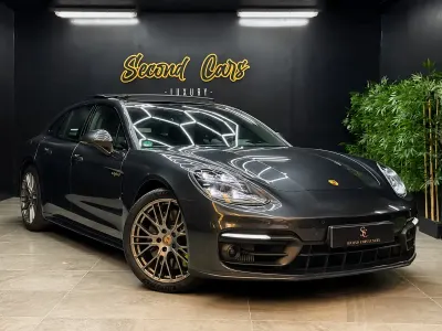 Usado Porsche Panamera 4S Sport Turismo 560 CV (411 kW) 2021 Gris Berlina