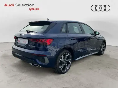 Usado Audi A3 Ambiente 204 CV (150 kW) 2024 Azul Berlina