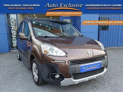 Usado Peugeot Partner Tepee Outdoor 115 CV (84 kW) 2014 Marrón Monovolumen