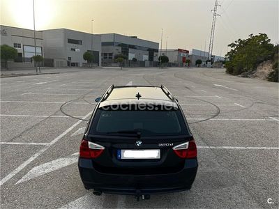 Usado BMW 320 163 CV (119 kW) 2007 Azul Familiar