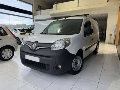 Usado Renault Kangoo 95 CV (69 kW) 2020 Blanco Monovolumen