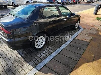 Usado Alfa Romeo 156 Distinctive 115 CV (84 kW) 2003 Negro Berlina