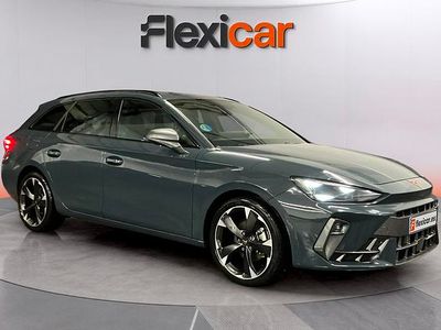 Usado Cupra Leon 150 CV (110 kW) 2025 Azul Familiar