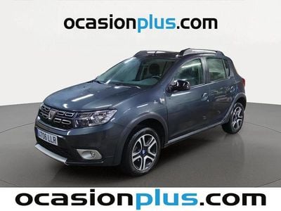 Usado Dacia Sandero Stepway 95 CV (69 kW) 2020 Gris Utilitario