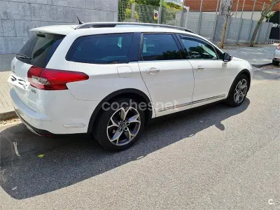 Usado Citroën C5 163 CV (119 kW) 2015 Blanco Familiar