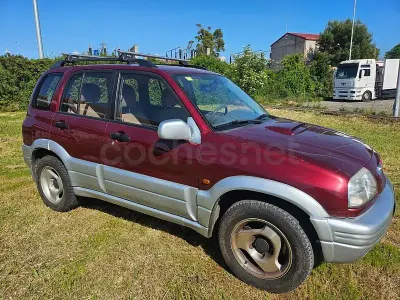 Usado Suzuki Grand Vitara 87 CV (63 kW) 1999 Granate SUV