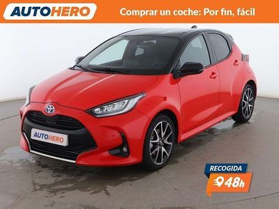 Rojo Usado 2022 Toyota Yaris Hybrid Style Berlina | 20.699 € (Precio justo)