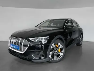Usado Audi e-tron 230 kW (313 CV) 2022 Negro SUV