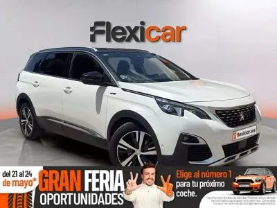Usado Peugeot 5008 GT-line 131 CV (96 kW) 2017 Blanco SUV