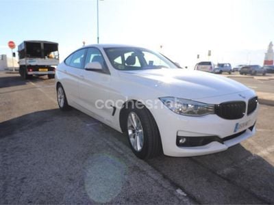 Blanco Usado 2015 BMW 330 Gran Turismo Berlina | 19.600 € (Precio justo)