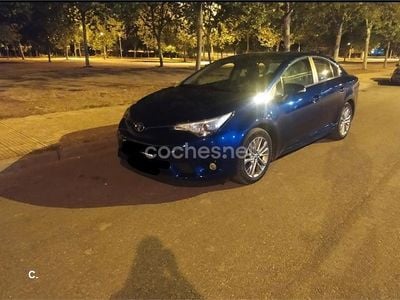 Usado Toyota Avensis Advance 143 CV (105 kW) 2015 Azul Berlina