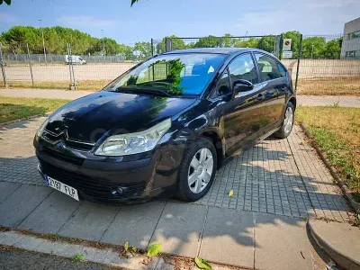 Usado Citroën C4 VTR Sport 110 CV (80 kW) 2007 Negro Berlina