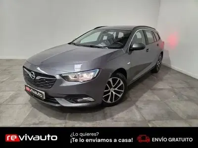 Usado Opel Insignia Selective 110 CV (80 kW) 2020 Gris Familiar
