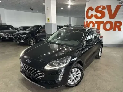 Usado Ford Kuga Titanium 226 CV (166 kW) 2021 SUV