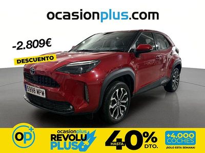 Usado Toyota Yaris Hybrid Active 116 CV (85 kW) 2024 Rojo Pickup/Camioneta