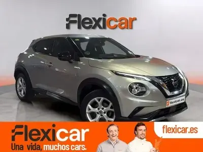 Usado Nissan Juke Acenta 117 CV (86 kW) 2020 Gris SUV