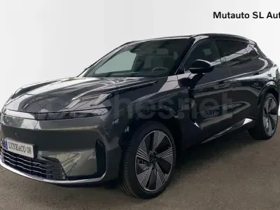 Usado Lynk & Co 08 350 CV (257 kW) 2026 Gris / plata SUV