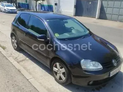 Usado VW Golf V Sportline 105 CV (77 kW) 2007 Negro Berlina