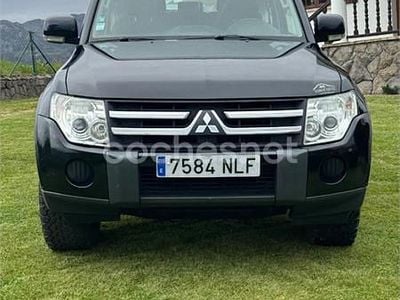 Usado Mitsubishi Montero Intense 160 CV (117 kW) 2010 Negro SUV