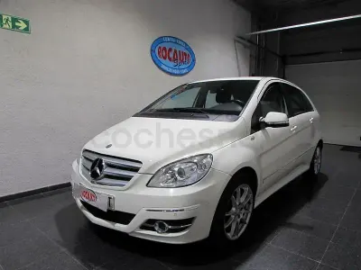 Occasion Mercedes B180 Sport Edition 109 PK (80 kW) 2010 Wit MPV