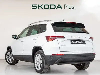 Usado Skoda Karoq Selection 150 HP (110 kW) 2025 Branco SUV