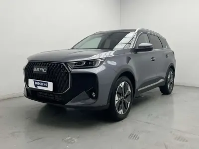 Usado Ebro s700 Luxury 147 CV (108 kW) 2025 Gris SUV