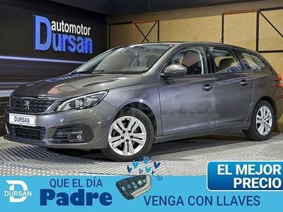 Usado Peugeot 308 SW Allure 131 CV (96 kW) 2018 Gris / plata Familiar