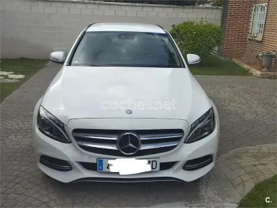 Usado Mercedes C220 170 CV (125 kW) 2014 Blanco Berlina