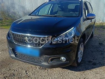 Usado Peugeot 2008 Signature Sky 82 CV (60 kW) 2019 Negro SUV