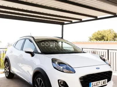 Usado Ford Puma Titanium 125 CV (91 kW) 2020 Blanco SUV