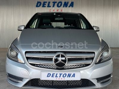 Mercedes B200