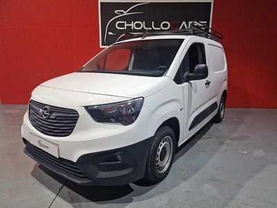 Usado Opel Combo 102 HP (75 kW) 2021 Branco Monovolume