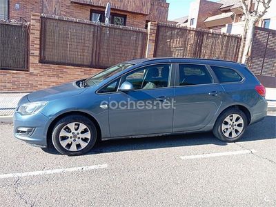 Usado Opel Astra Business 110 CV (80 kW) 2015 Azul Familiar