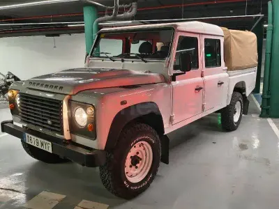 Usado Land Rover Defender SE 122 CV (89 kW) 2014 Blanco Pickup/Camioneta