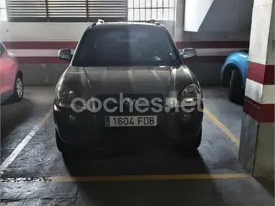 Usado Hyundai Tucson Comfort 141 CV (103 kW) 2006 Gris / plata SUV