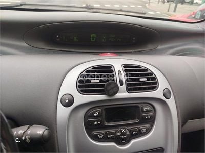 Granate Usado 2007 Citroën Xsara Picasso Exclusive Monovolumen | 3250 € (Precio justo)