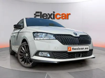 Usado Skoda Fabia Monte Carlo 110 CV (80 kW) 2021 Gris Utilitario