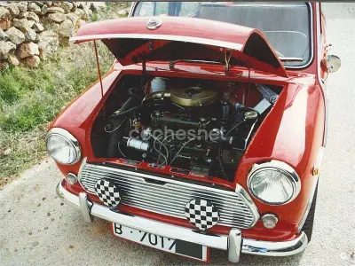 Usado Mini Cooper 115 CV (84 kW) 2001 Rojo Utilitario