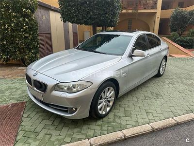 Gris / plata Usado 2011 BMW 530 Comfort Edition Berlina | 8500 € (Super precio)