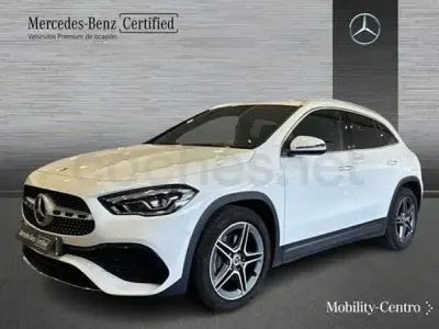 Usado Mercedes GLA200 150 CV (110 kW) 2022 Blanco SUV